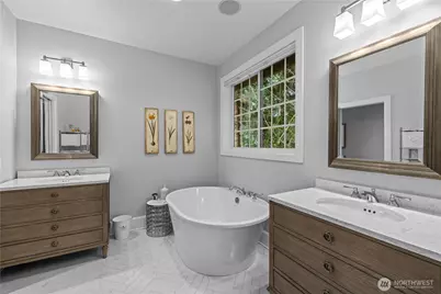 25314 SE 28th Street, Sammamish, WA 98075 - Photo 15