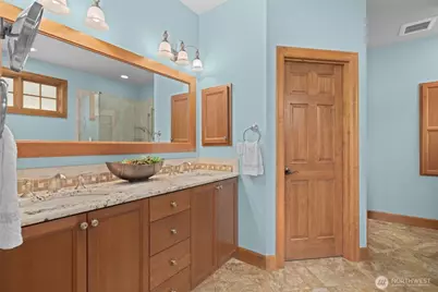 2727 E Lake Sammamish Parkway NE, Sammamish, WA 98074 - Photo 11