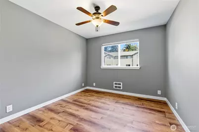 1670 SW Mulberry Street #B201, Oak Harbor, WA 98277 - Photo 23