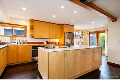 2770 Westlake Avenue N #6, Seattle, WA 98109 - Photo 5