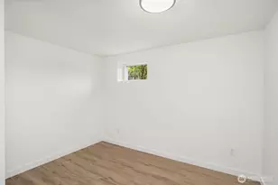 21614 SE May Valley Rd, Issaquah, WA 98027 - Photo 29