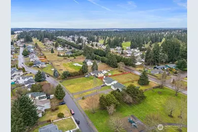 21617 44th Avenue Court E, Spanaway, WA 98387 - Photo 33
