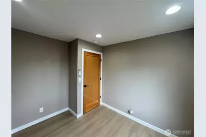 6015 Lakeview Drive #3, Kirkland, WA 98033 - Photo 7