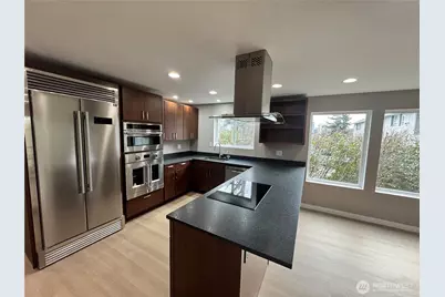 6015 Lakeview Drive #3, Kirkland, WA 98033 - Photo 3