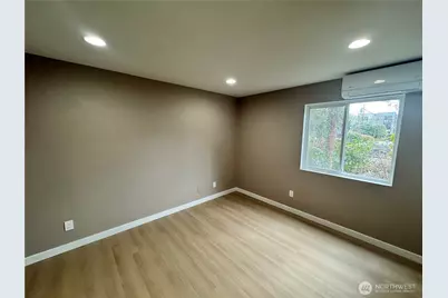 6015 Lakeview Drive #3, Kirkland, WA 98033 - Photo 9