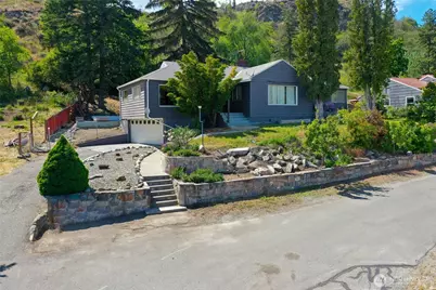 144 Montvu Drive, Omak, WA 98841 - Photo 3
