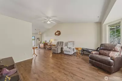 151 NE 15th Avenue, Milton-Freewater, OR 97862 - Photo 5