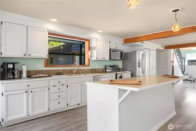 121 S 7th Avenue, Port Hadlock-Irondale, WA 98339 - Photo 7
