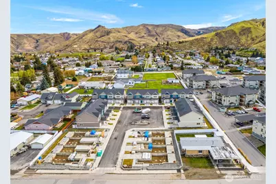 1075 Red Apple Road #E20, Wenatchee, WA 98801 - Photo 37