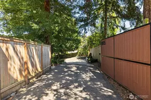 8005 21st Ave W, University Place, WA 98466 - Photo 35