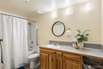 8005 21st Avenue W, University Place, WA 98466 - Photo 29