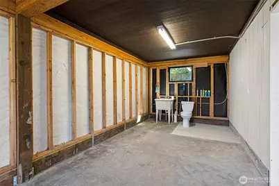8005 21st Avenue W, University Place, WA 98466 - Photo 31