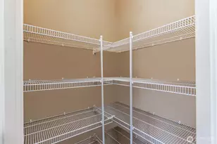722 201st Pl SW, Lynnwood, WA 98036 - Photo 9