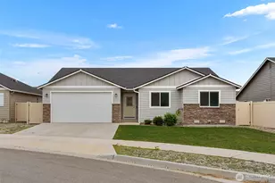 282 Emma Dr, Wenatchee, WA 98801 - Photo 1