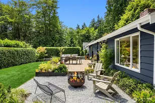 10430 NE Cascade Ave, Bainbridge Island, WA 98110 - Photo 17