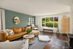 10430 NE Cascade Ave, Bainbridge Island, WA 98110 - Photo 19