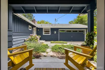 10430 NE Cascade Avenue, Bainbridge Island, WA 98110 - Photo 31