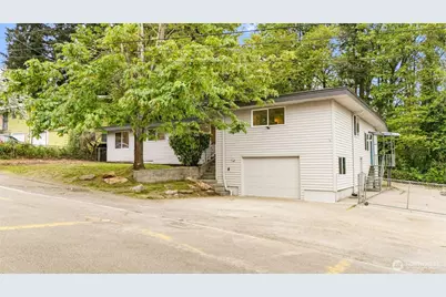 12914 76th Avenue S, Seattle, WA 98178 - Photo 1