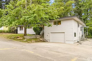 12914 76th Ave S, Seattle, WA 98178 - Photo 1
