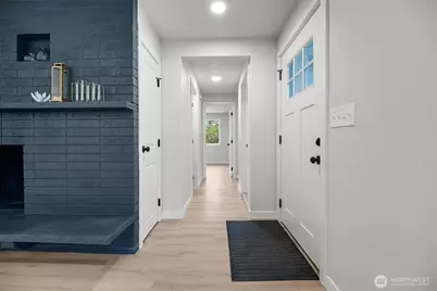 12914 76th Avenue S, Seattle, WA 98178 - Photo 5