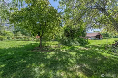 3432 Bainard Road, Malaga, WA 98828 - Photo 9