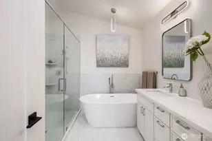 1004 N 48th St, Seattle, WA 98103 - Photo 15