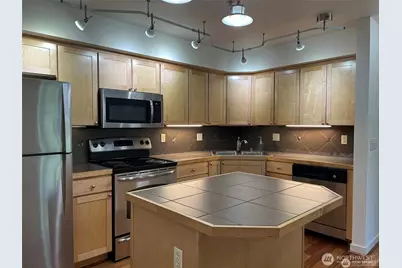 13203 97th Avenue E #202, Puyallup, WA 98373 - Photo 3