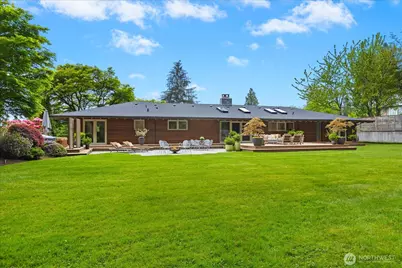 8320 Frederick Place, Edmonds, WA 98026 - Photo 23