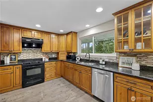 16701 SE 23rd Pl, Bellevue, WA 98008 - Photo 9