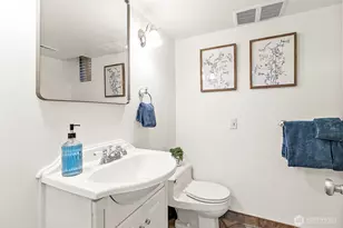 215 SW 178th St, Normandy Park, WA 98166 - Photo 25