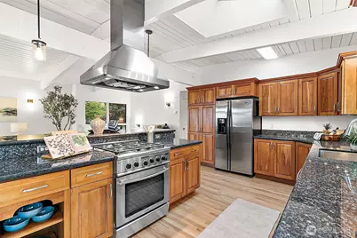 215 SW 178th Street, Normandy Park, WA 98166 - Photo 11