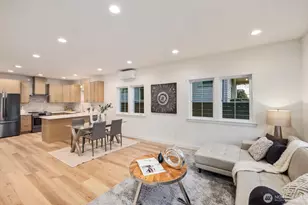1004 N 48th St, Seattle, WA 98103 - Photo 5