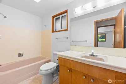 3611 Central Street Ct SE, Olympia, WA 98501 - Photo 25