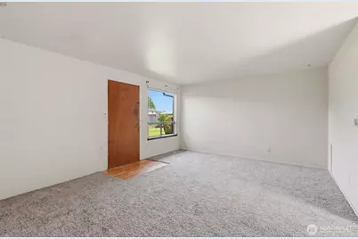 327 S Street SE, Auburn, WA 98002 - Photo 5