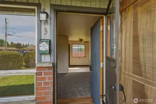 327 S St SE, Auburn, WA 98002 - Photo 3