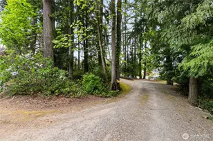 3811 Lakeway Dr, Bellingham, WA 98229 - Photo 35