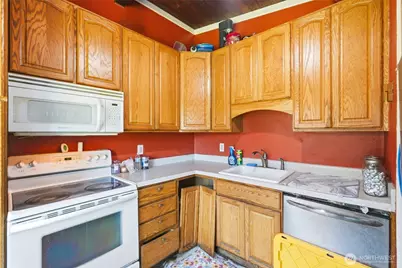 4207 225th Street SW, Mountlake Terrace, WA 98043 - Photo 9