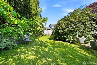 4207 225th Street SW, Mountlake Terrace, WA 98043 - Photo 21