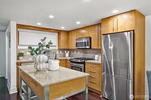 530 Broadway E, Seattle, WA 98102 - Photo 11