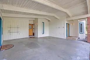 1246 SW Camano Dr, Camano Island, WA 98282 - Photo 5