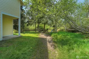 10648 NE Kingston Meadow Cir, Kingston, WA 98346 - Photo 37