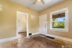 1914 S Cushman Ave, Tacoma, WA 98405 - Photo 5