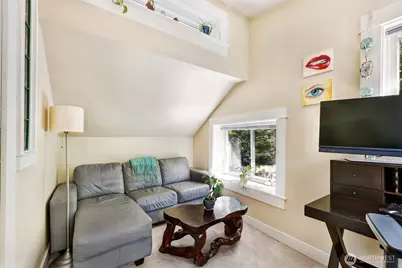 114 N 84th Street, Seattle, WA 98103 - Photo 17