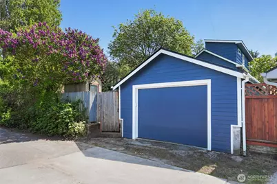 114 N 84th Street, Seattle, WA 98103 - Photo 25