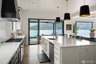 4233 E Lake Sammamish Shore Ln SE, Sammamish, WA 98075 - Photo 11