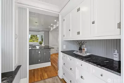 7219 Soundview Drive, Edmonds, WA 98026 - Photo 11