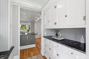 7219 Soundview Dr, Edmonds, WA 98026 - Photo 11