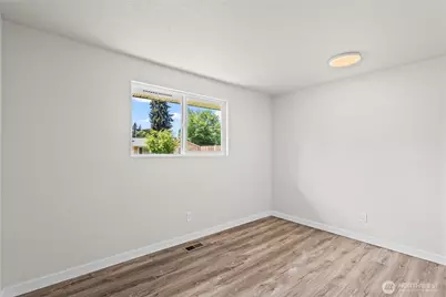 17407 E 11th Ave, Spanaway, WA 98387 - Photo 11
