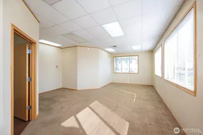 1010 S Pioneer Way, Moses Lake, WA 98837 - Photo 5