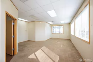 1010 S Pioneer Way, Moses Lake, WA 98837 - Photo 5